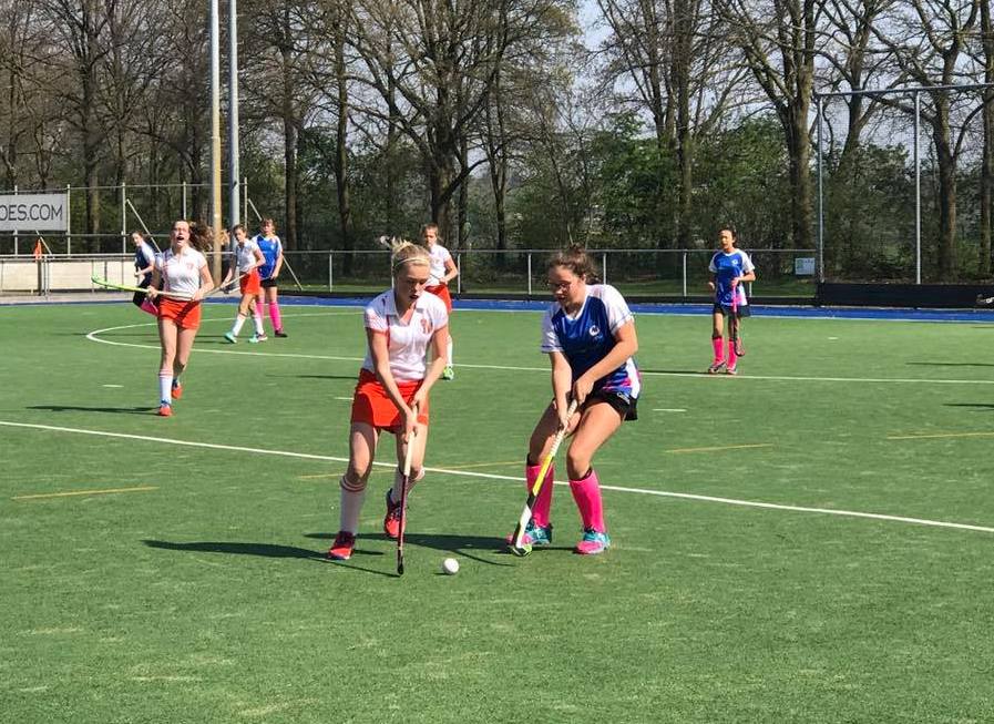Leeds Girls Hockey Tour To Holland